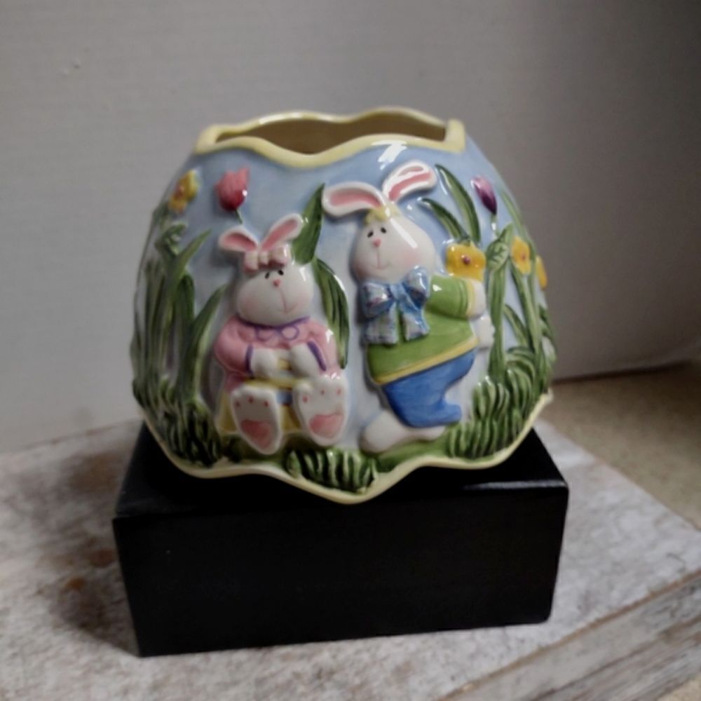Easter Ceramic Candle Shade Bunnies Fits Lg Jar Candle 3-D.  C4